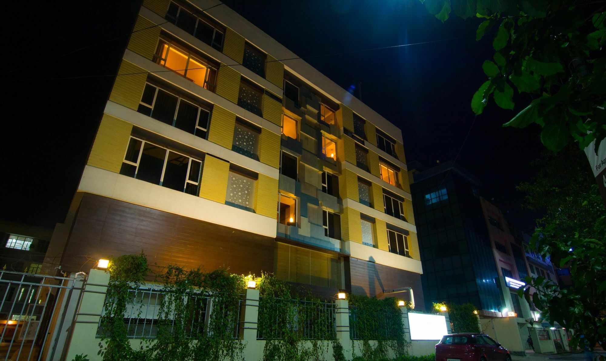 Ritu Ivy Hotel Calcutta Buitenkant foto