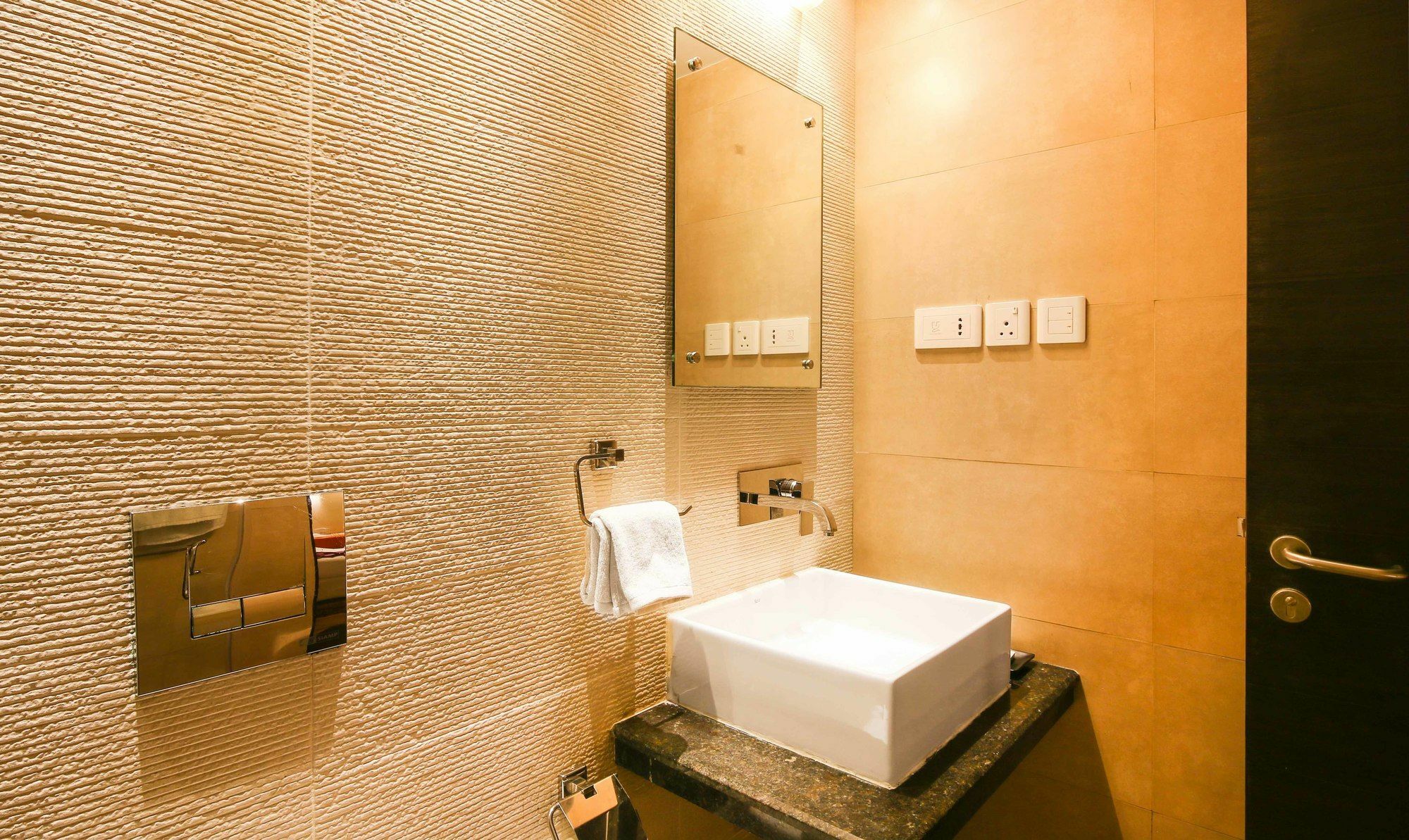 Ritu Ivy Hotel Calcutta Buitenkant foto